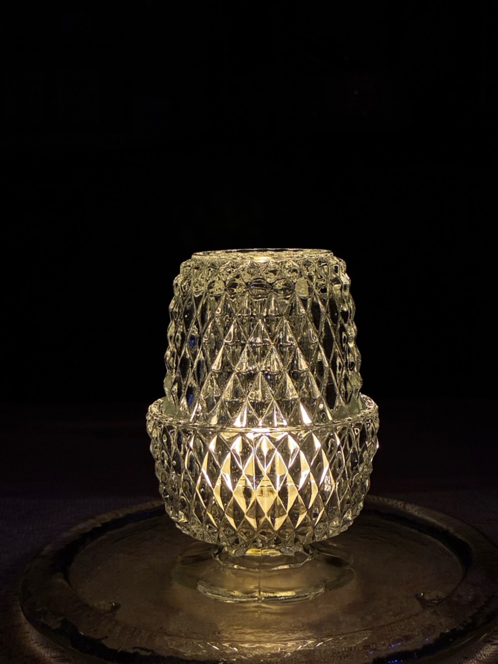 Vintage Indiana Glass Diamond Point Fairy Lamp